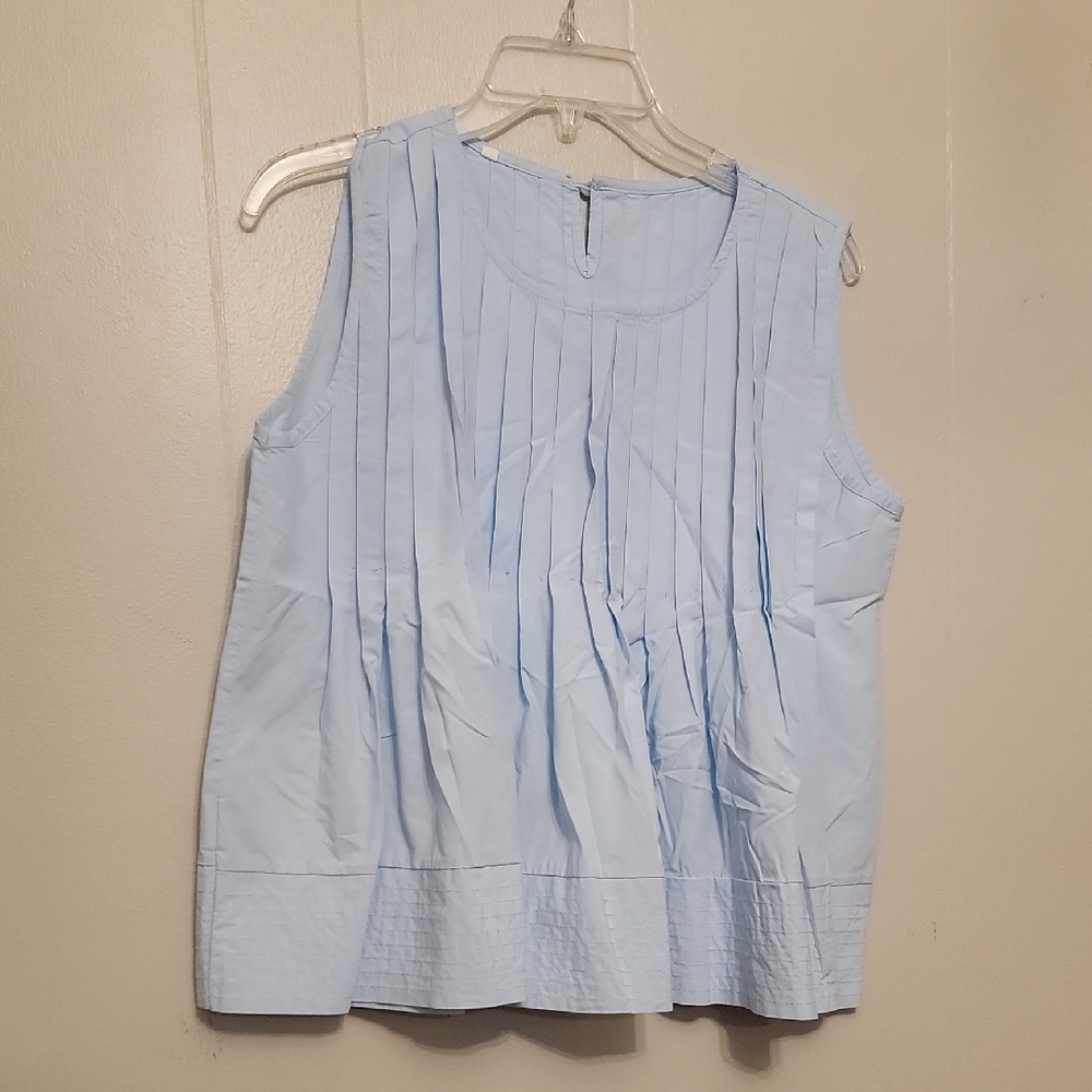 Light Blue Sleeveless Pleated Top